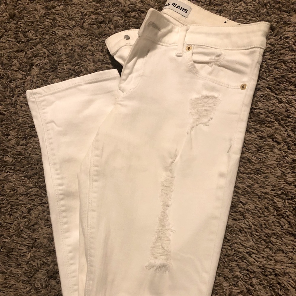Express Distressed Capri - Picture 3 of 6